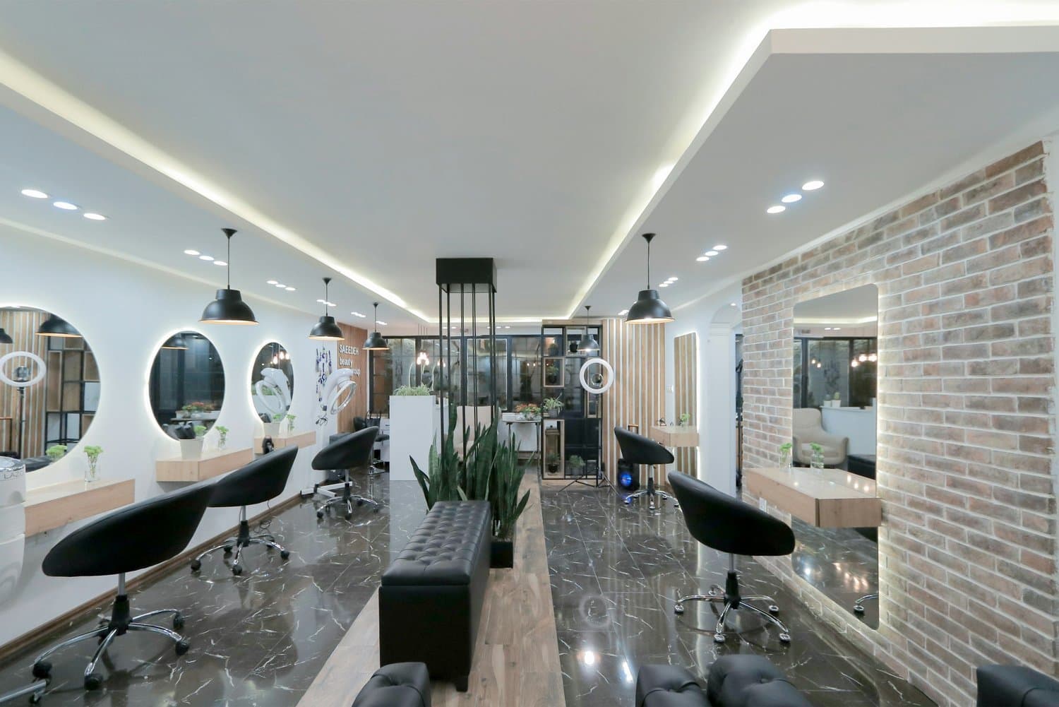 Hair Salon & Braiding in Tampa, Florida